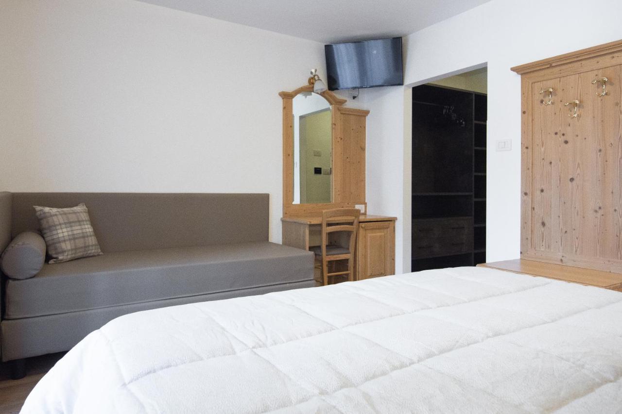 Hotel San Valier Cavalese Esterno foto