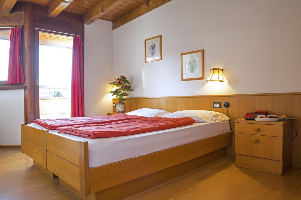 Hotel San Valier Cavalese Camera foto