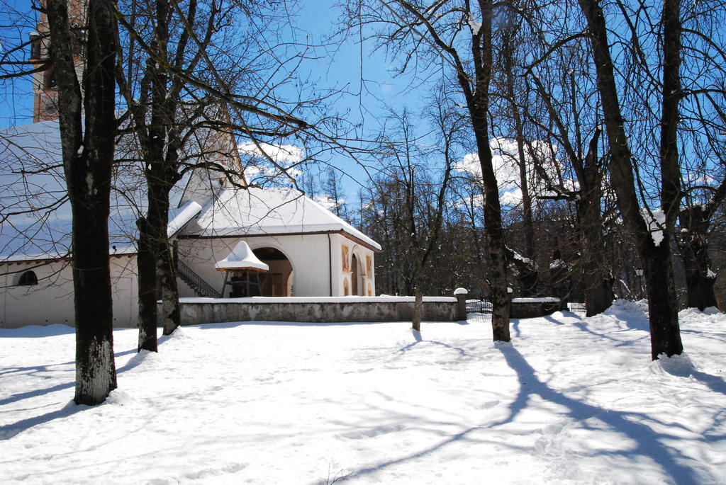 Hotel San Valier Cavalese Esterno foto